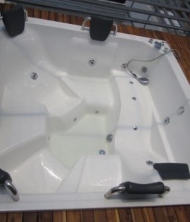 Jacuzzi para 6 personas NAUTILIUS